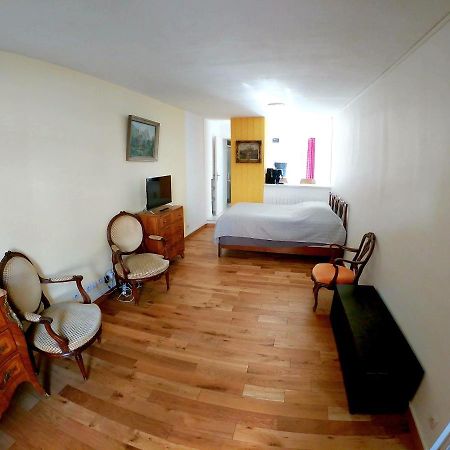 Appartement En Plein Coeur De 밀리 라 포레 외부 사진