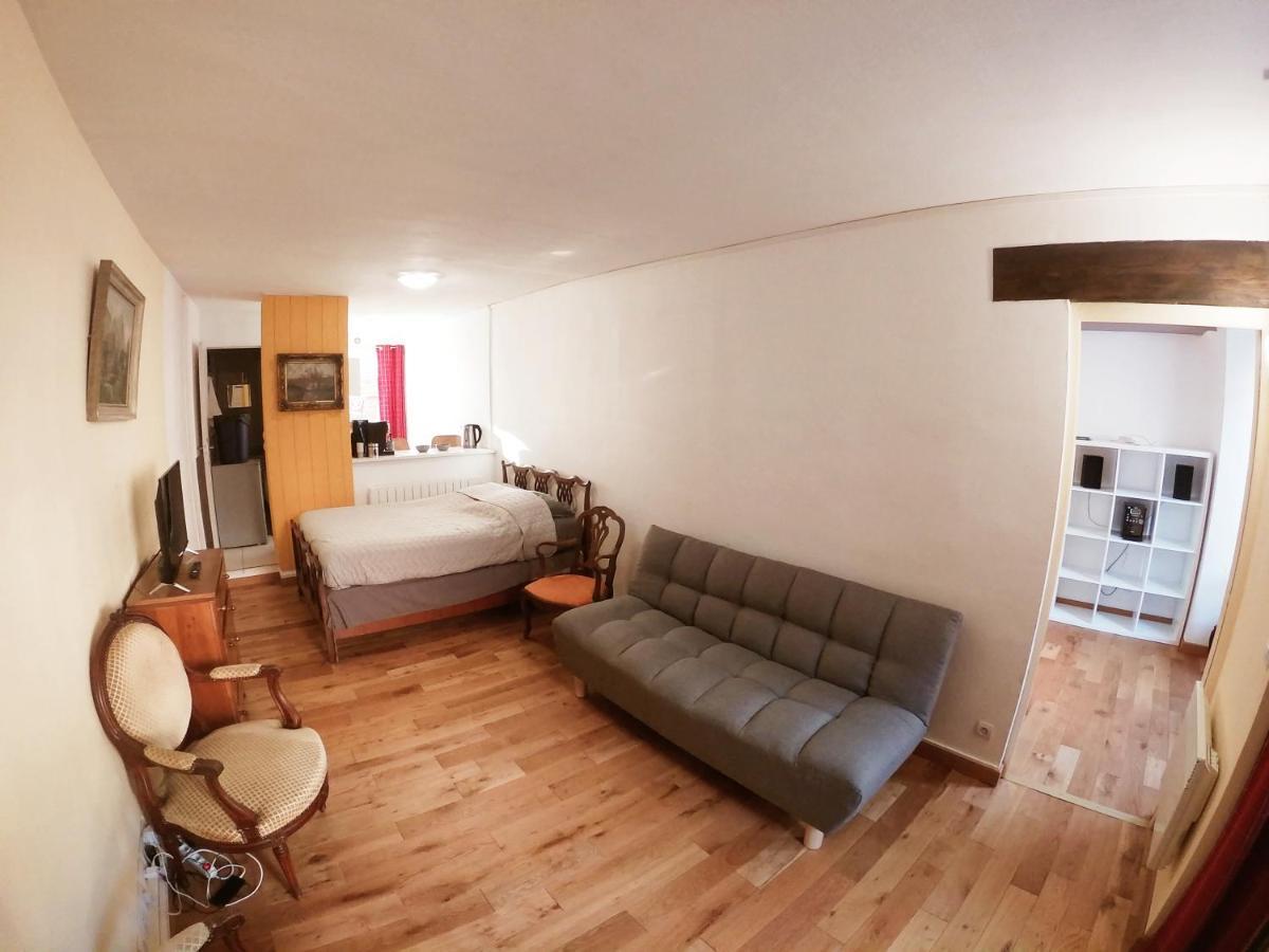 Appartement En Plein Coeur De 밀리 라 포레 외부 사진